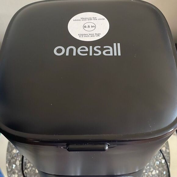 Oneisall automated cat feeder,WiFi 2.4GHz app control,small pet dry food feeder - Picture 2 of 12